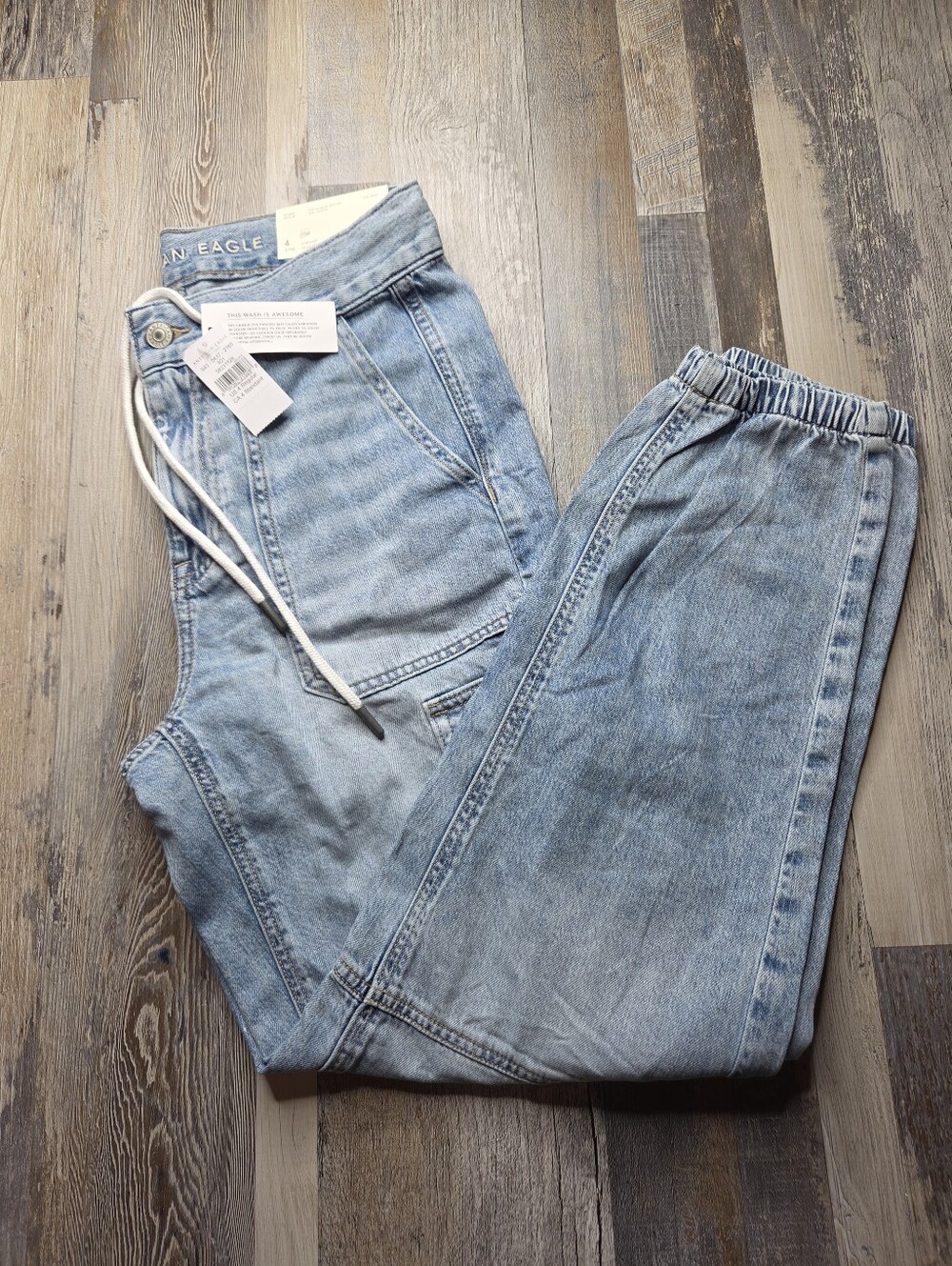 American Eagle NEW Jeans Jogger Ice Blue Size 4 27W Cargo - Picture 3 of 12